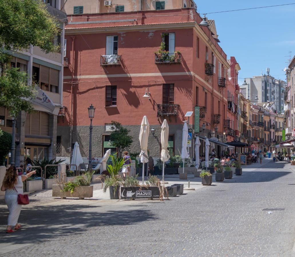 Izzhome Corso76 Cagliari Exterior photo